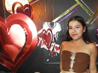 QueenBeth shows